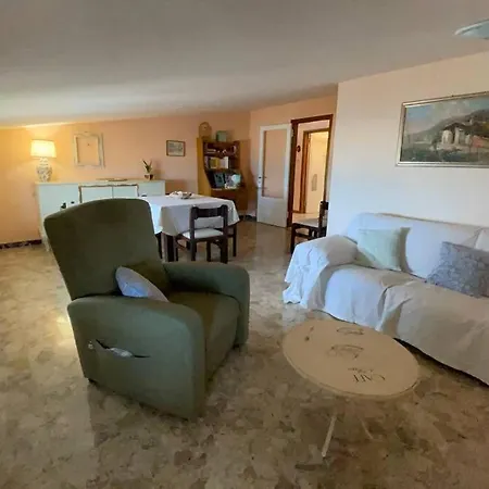 Apartment Mansarda La Pinetina