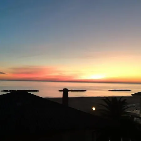 Apartamento Mansarda La Pinetina *